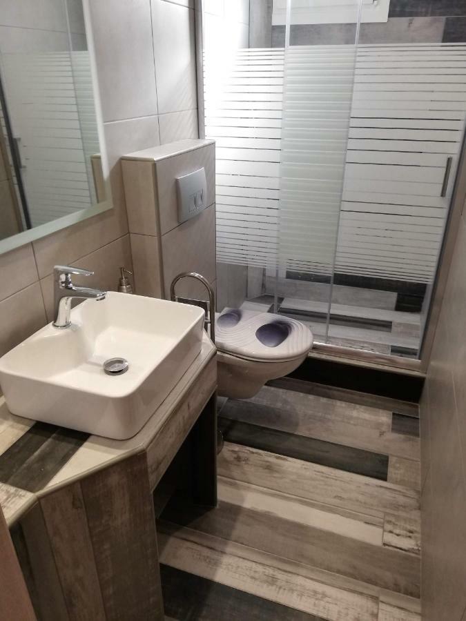 Haus Viktoria 2 Apartment Limenas  Bagian luar foto